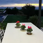 Bed & Breakfast D'hotes De Larouquette