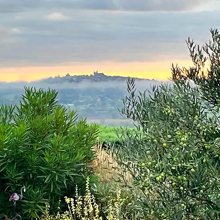 D'hotes De Larouquette 3*