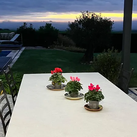 Bed and Breakfast D'hotes De Larouquette