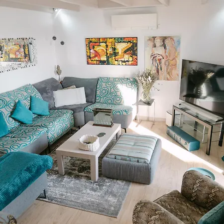 D'hotes De Larouquette 3*