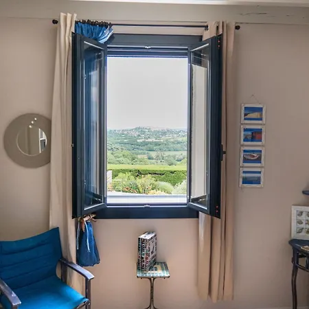 D'hotes De Larouquette Bed & Breakfast Monflanquin