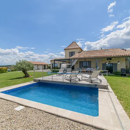 Bed & Breakfast D'hotes De Larouquette