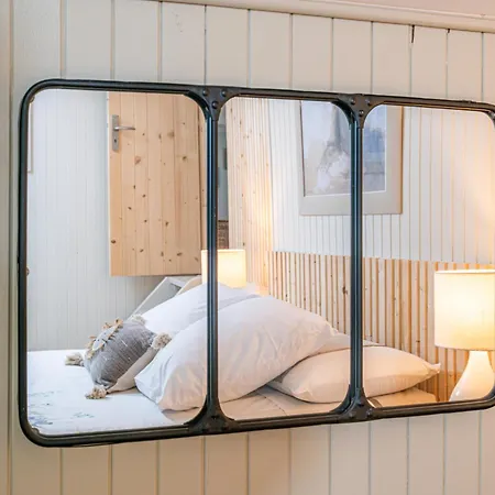 Bed & Breakfast D'hotes De Larouquette 3*