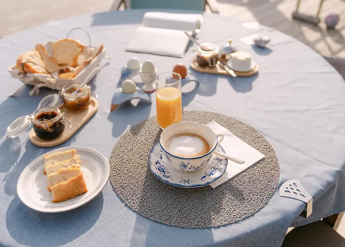 D'hotes De Larouquette