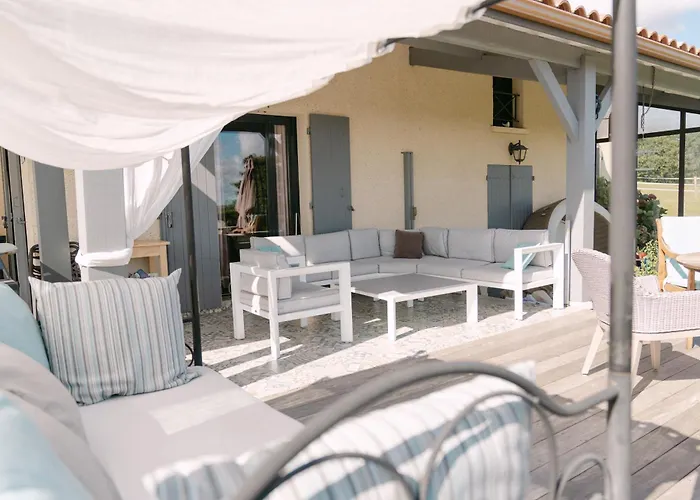 D'hotes De Larouquette 4* Monflanquin