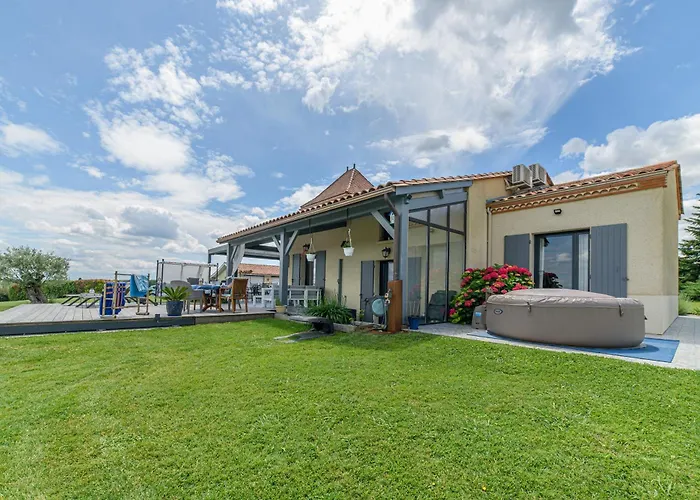 Bed and breakfast D'hotes De Larouquette Monflanquin