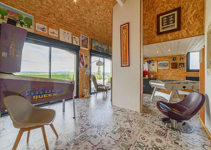 D'hotes De Larouquette Bed & Breakfast 3*