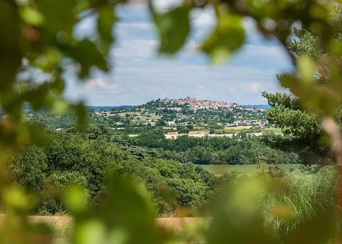 Bed & Breakfast D'hotes De Larouquette