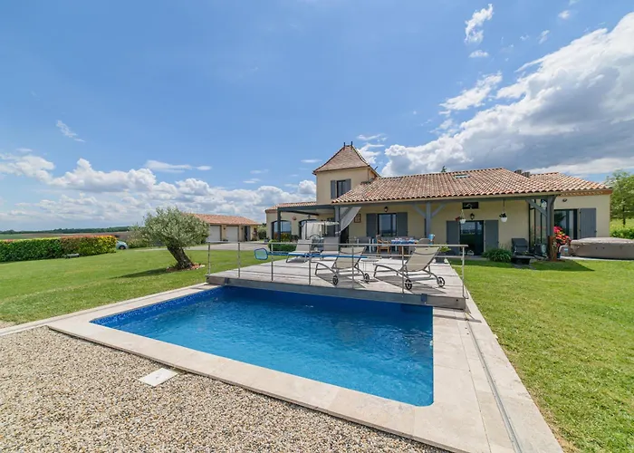 Bed and breakfast D'hotes De Larouquette